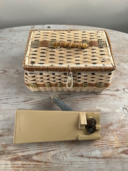 Konservöppnare Nils Johan + skrin