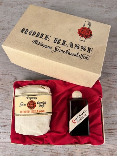 Kappus Lavendeltvål+lavendelvatten i originalask.