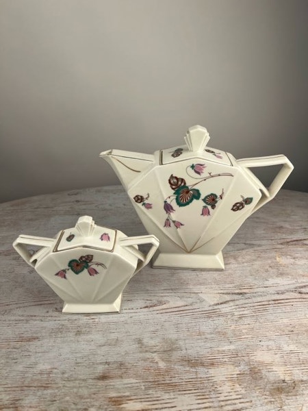 Victoria Art deco 20-30tal