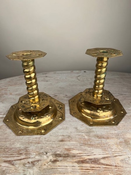 Paret ljusstakar mässing barockstil