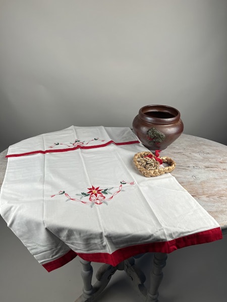 Paradhandduk för handdukshylla+kruka+halmpynt