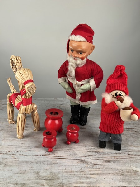 Äldre tomte + pynt