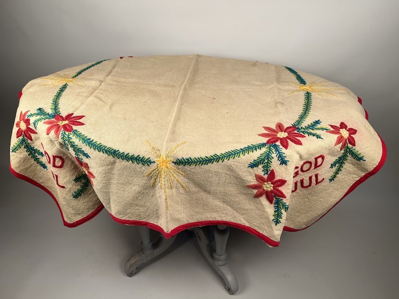 Julgransmatta fyrkantig stor väv handbroderad