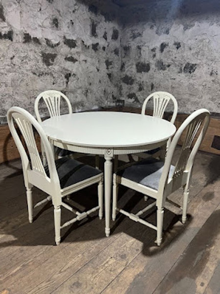 Matbord + Stolar Stil Gustaviansk
