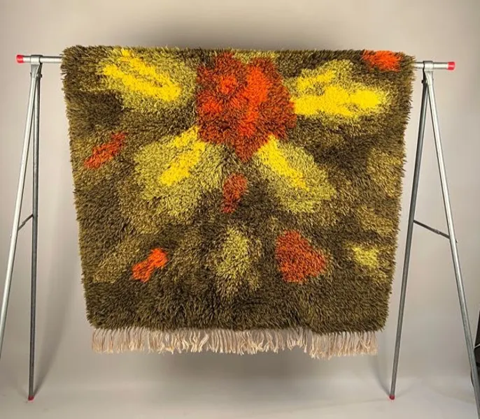 Ryamatta handgjord blommönster