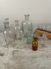 Samling glasflaskor 