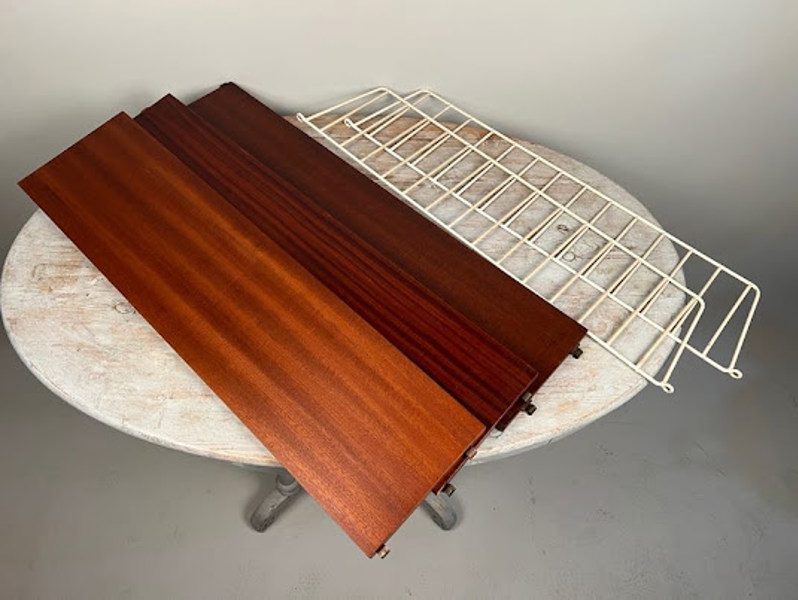 Stringhylla teak