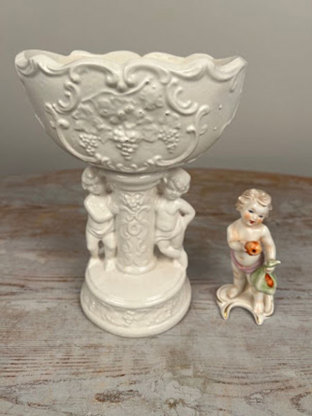 Goebel figurin + skål på fot