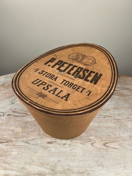 Hattask original med hatt