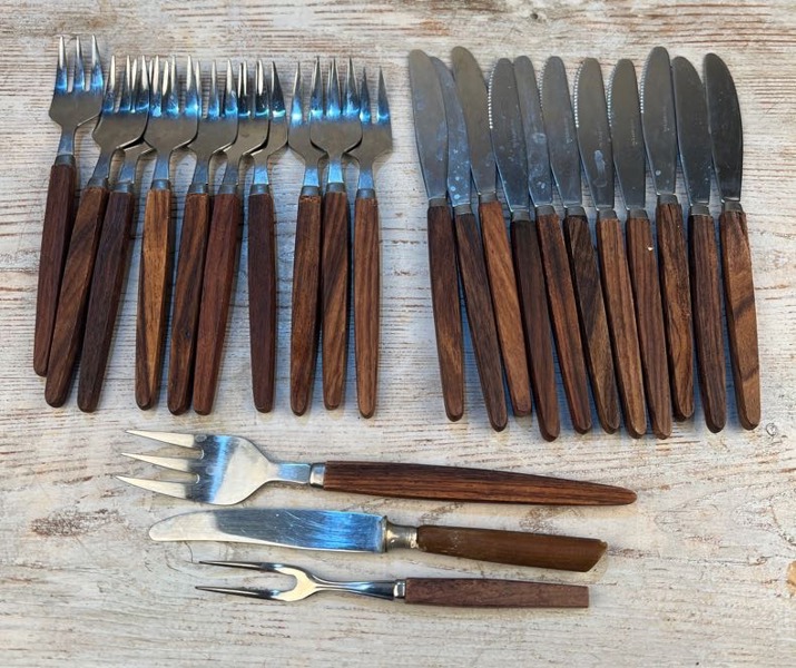 Bestick Teak
