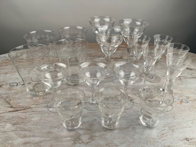 Delar glas