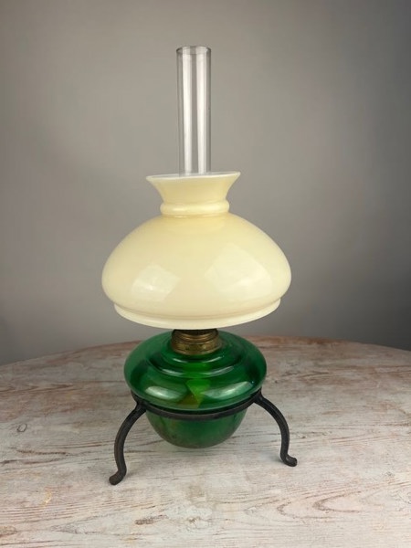 Fotogenlampa grön