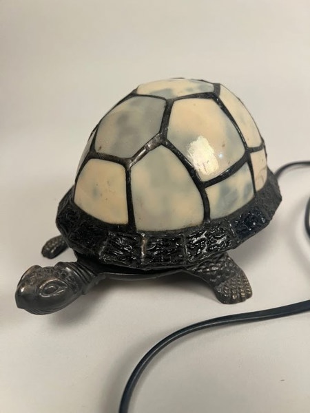 Lampa sköldpadda metall + glas