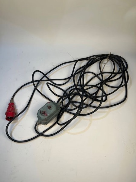 Kabel med srömbrytare